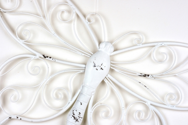 Dekorace na zeď motýl kovový bílý 46x28,5cm