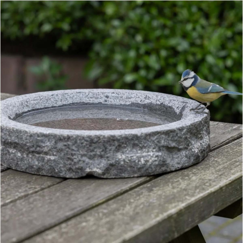 Originální žulové pítko do zahrady 37 x 6 cm