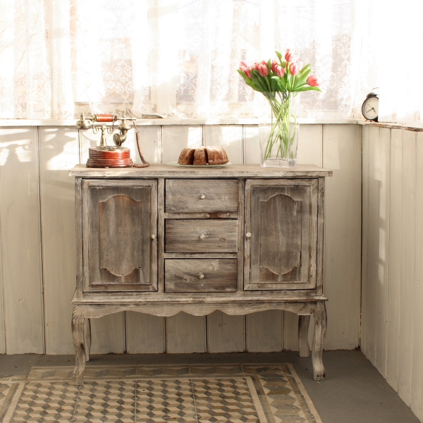 Vintage dřevěná komoda s patinou 93×37×79cm